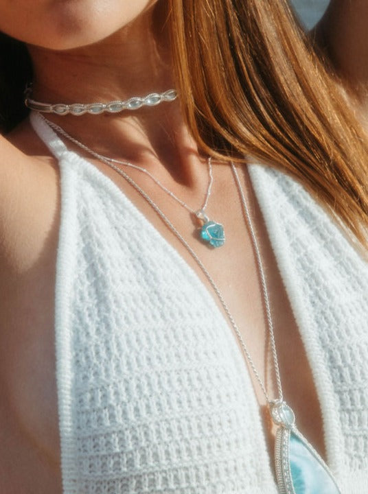 Blue Apatite Crystal Necklace Mini (Neon Blue)