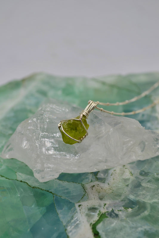 Peridot Mini Crystal Necklace